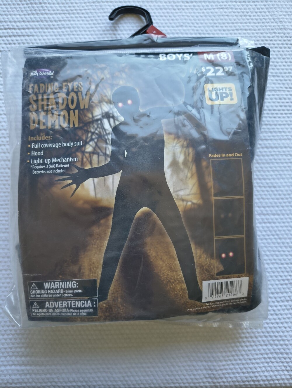 Fun World Fading Eyes Shadow Demon Light-Up Halloween Costume Boys Size M (8)